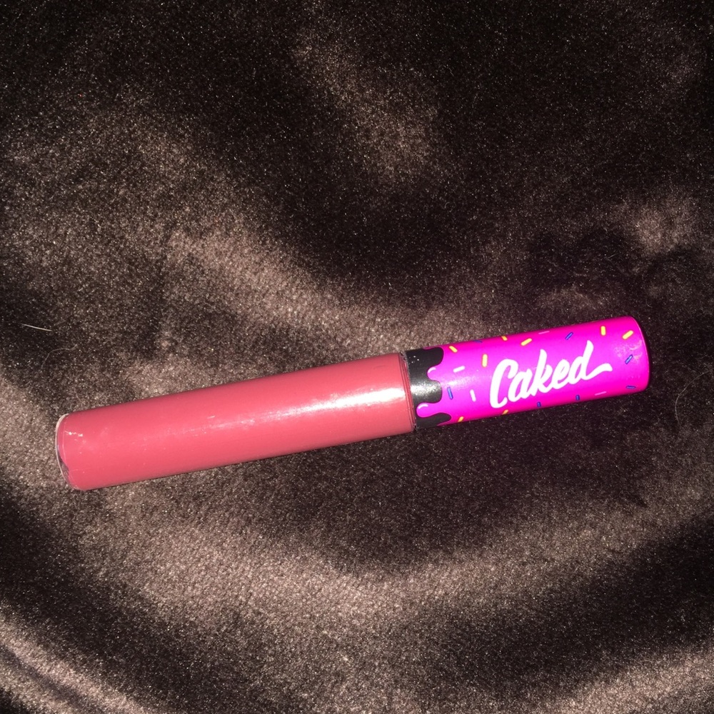 Caked Liquid matte lipstick in Low Key